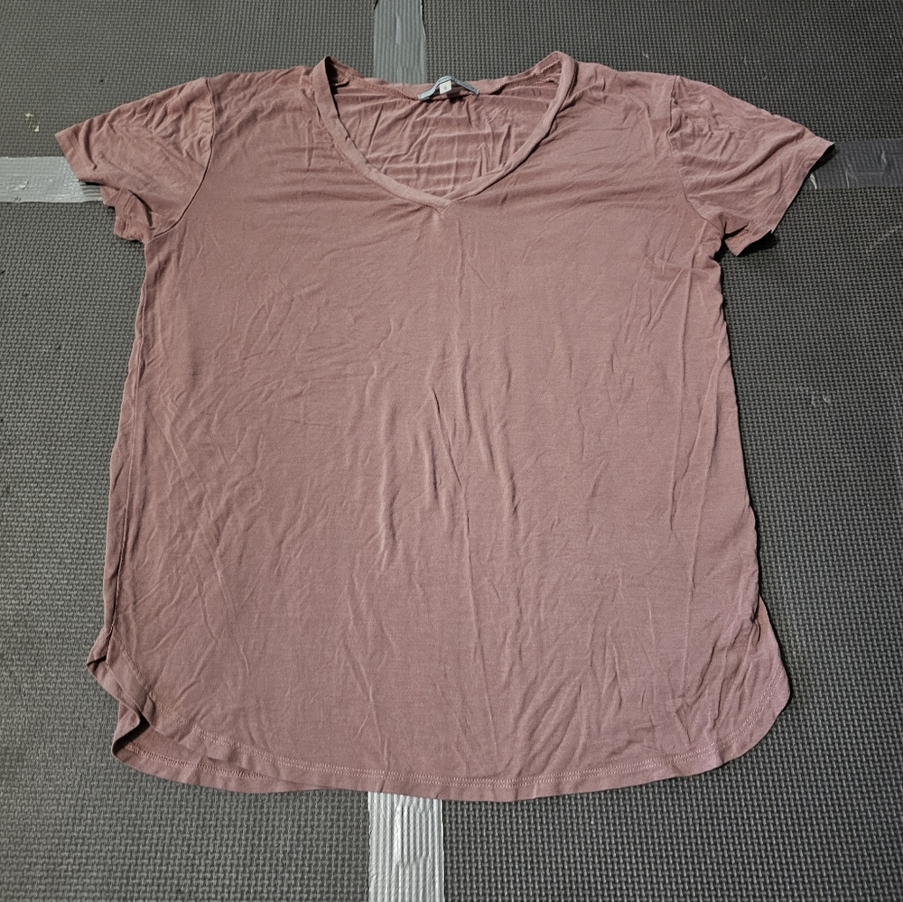 Dusty Pink Vneck Tee